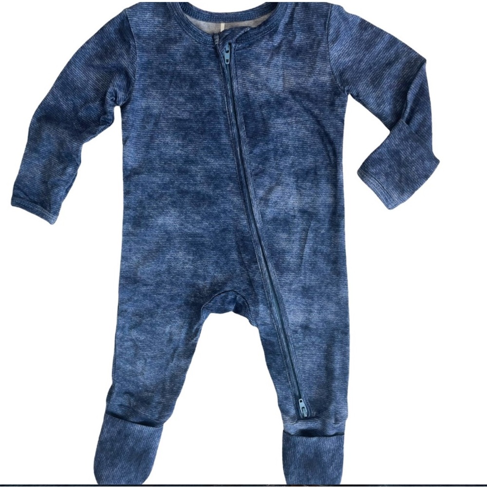Rockin Royalty bamboo footie 12-18